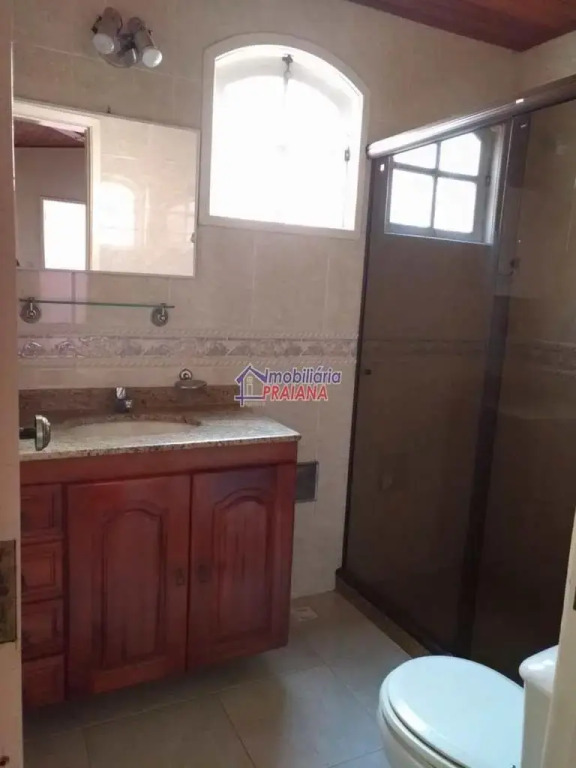 Casa ampla entre o Centro e Praia dos Anjos, Arraial do Cabo - T34