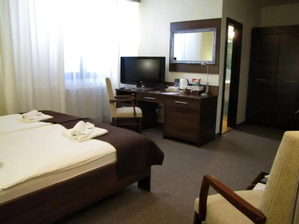 Grand Hotel Senica, Garni