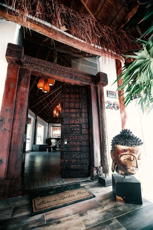 Hotel Paradise Suites