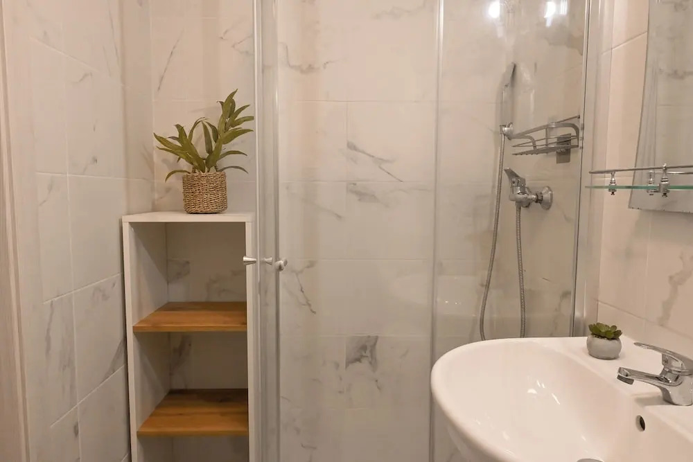 Camelia Seaview 1 Bd Apart In St Paul Bay