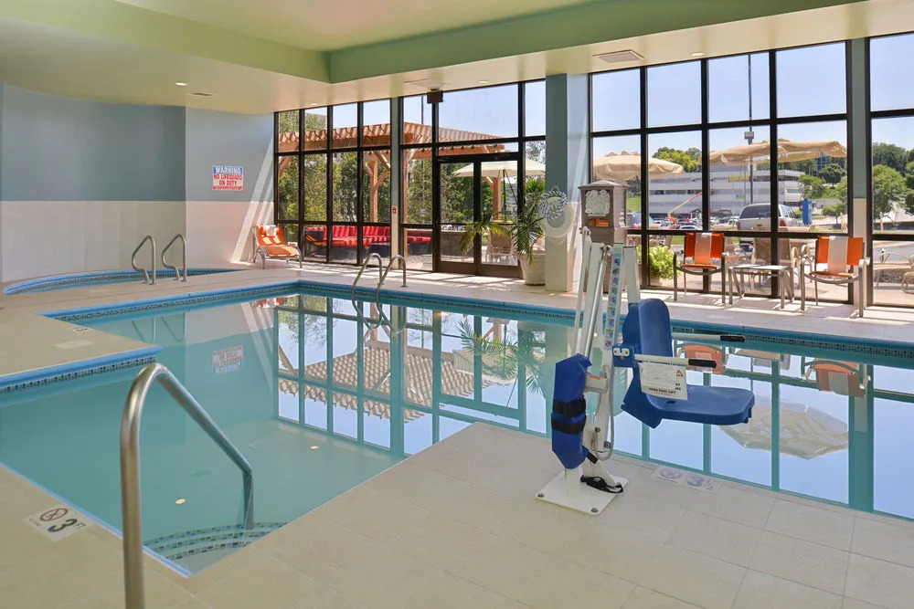 Holiday Inn Express & Suites Central Omaha by IHG