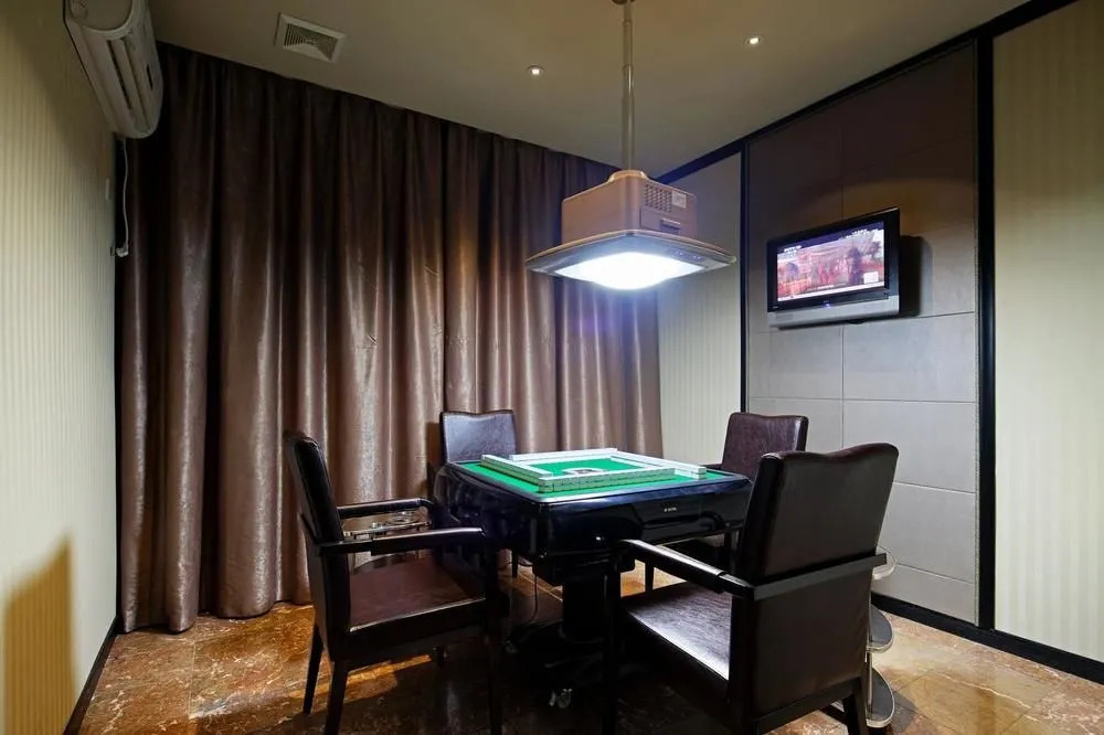 Wuhan Haiting Longan Hotel