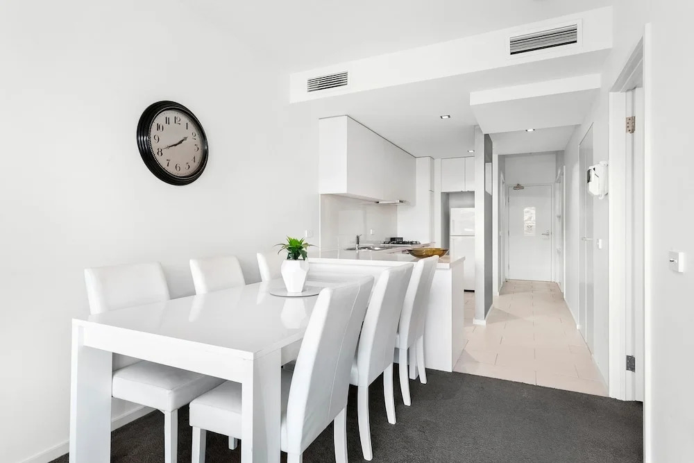 Waterfront Melbourne Apartments