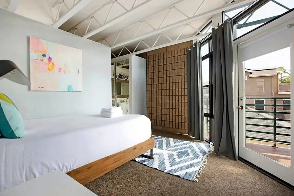 Unique 3BR Townhouse Close to the Ocean