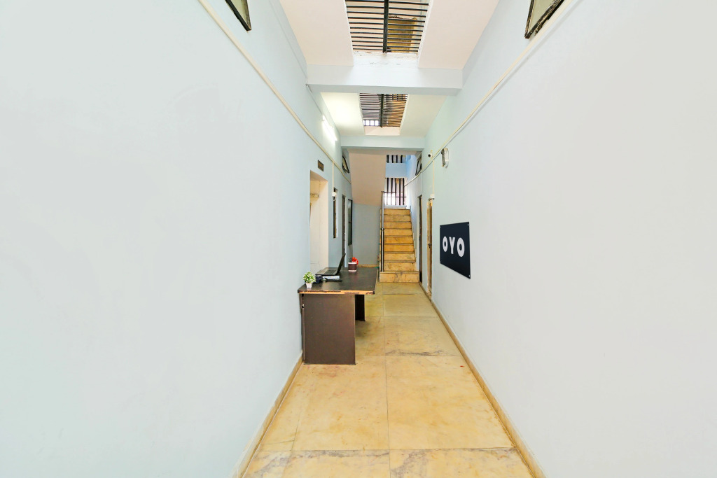 Hotel O AJ Guest House