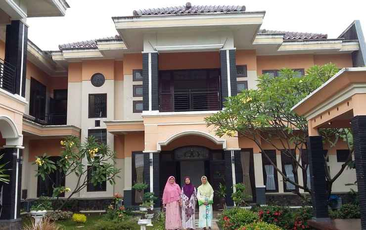 Sakinah Homey near Kutisari Road