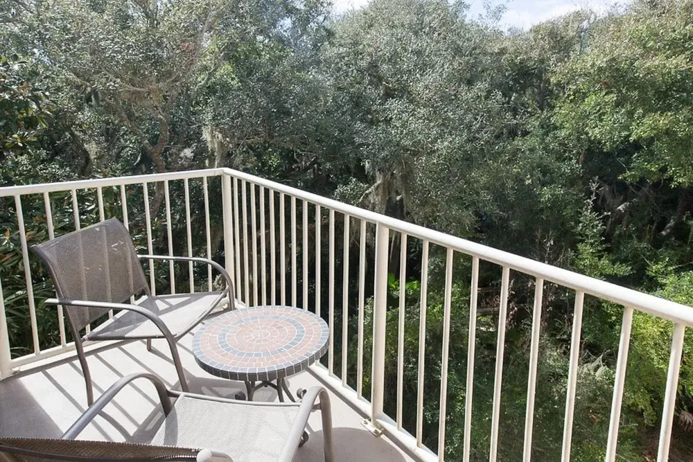 Bright & Airy Dog-friendly Condo W/shared Pool, Free Wifi, Central AC, & W/D
