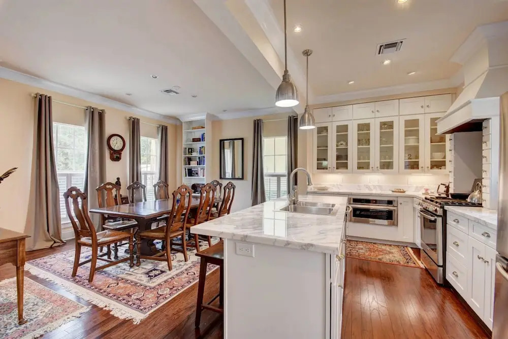 Grandview Heights Vacation Homes – Grey Mist