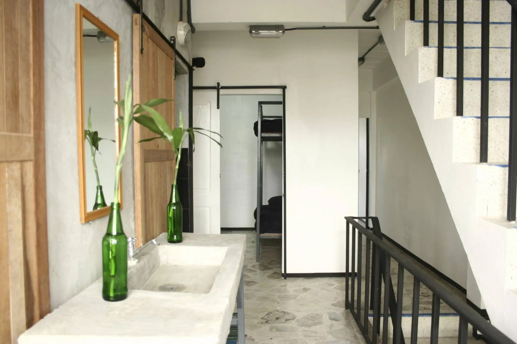 YoodYa Hostel