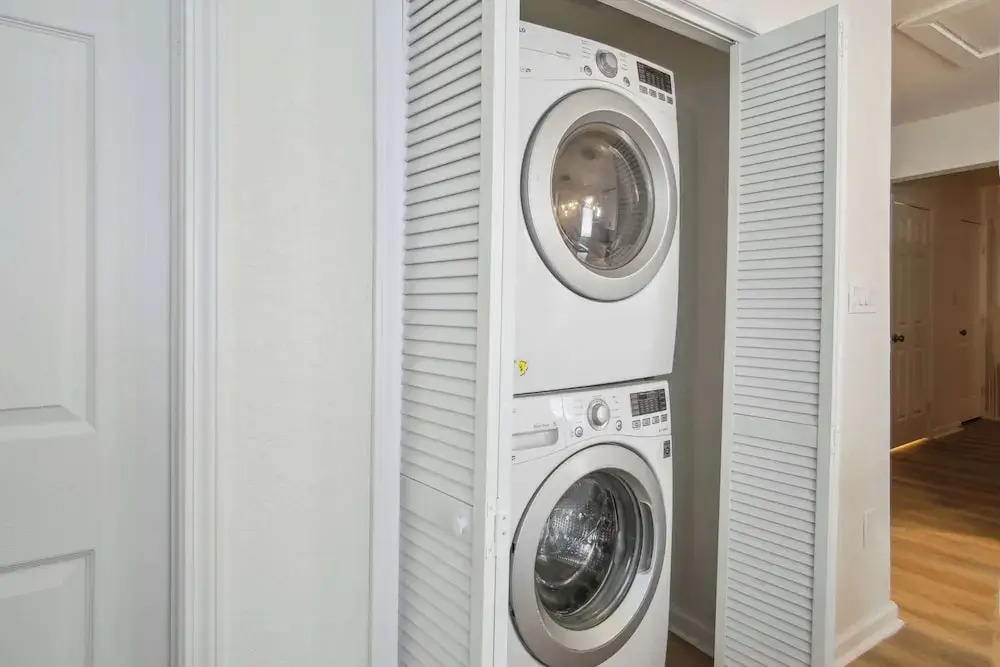 Your Amazing 3BR2BA Downtown Delight