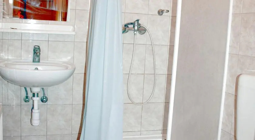 Vasmacska Panzió