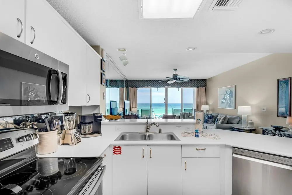 Sterling Sands 208