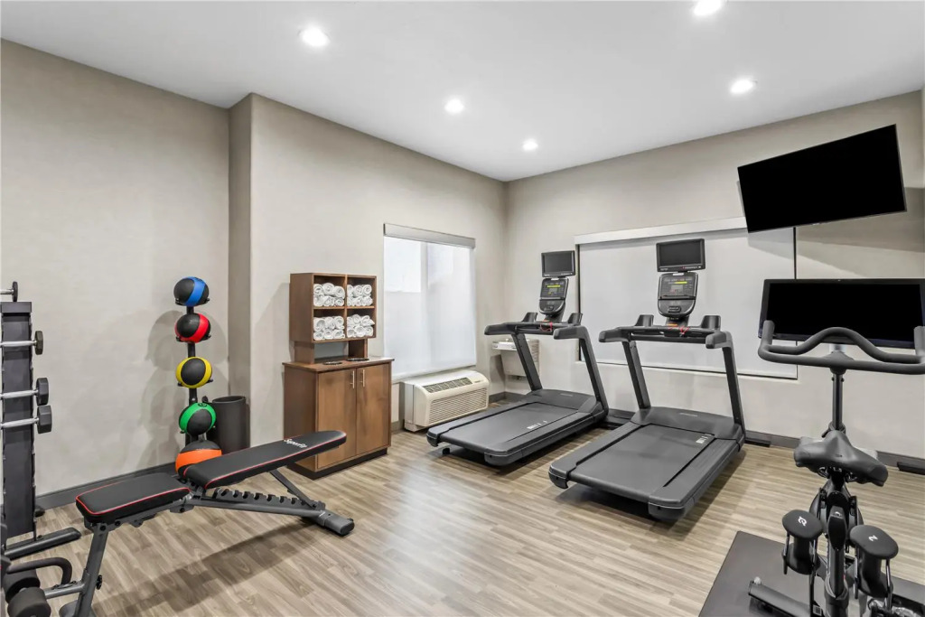 Hampton Inn & Suites Farmington