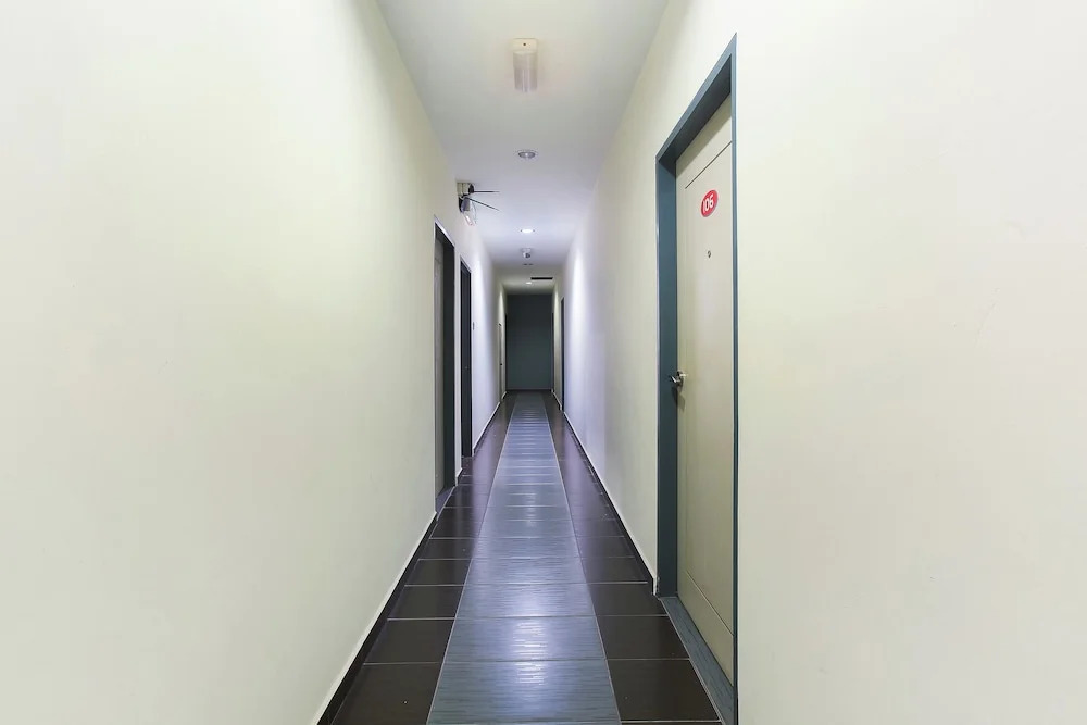 OYO 89332 DE Hotel