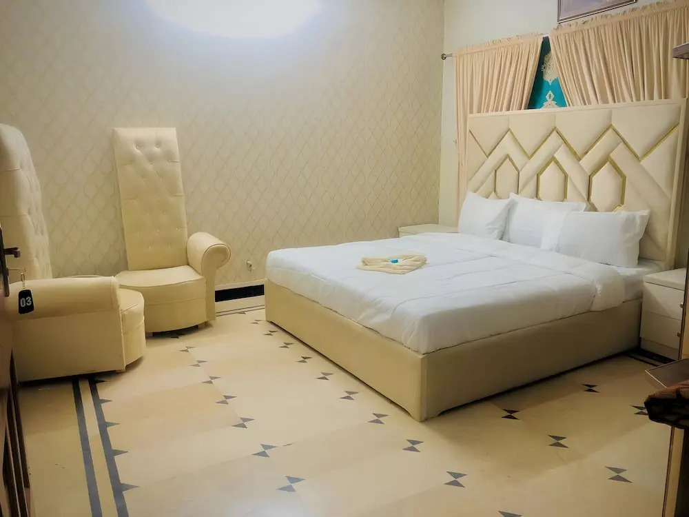 Family Luxury Lodges