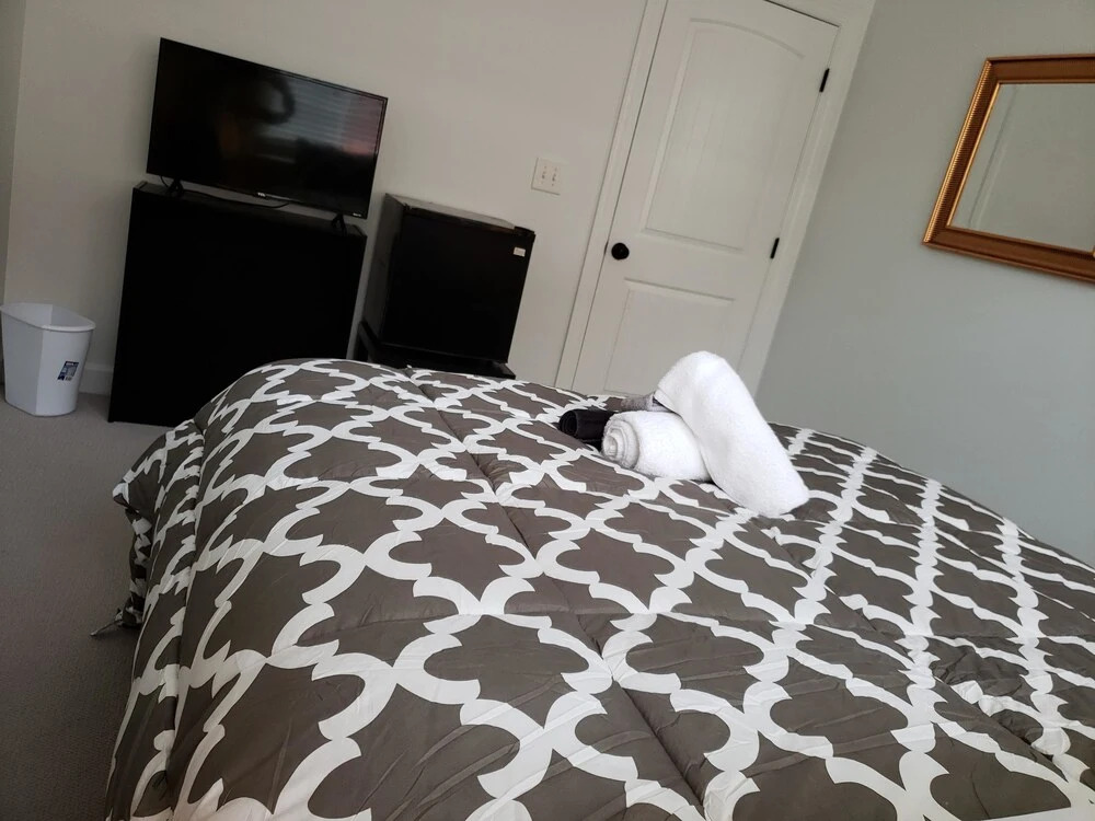Applause Guest House
