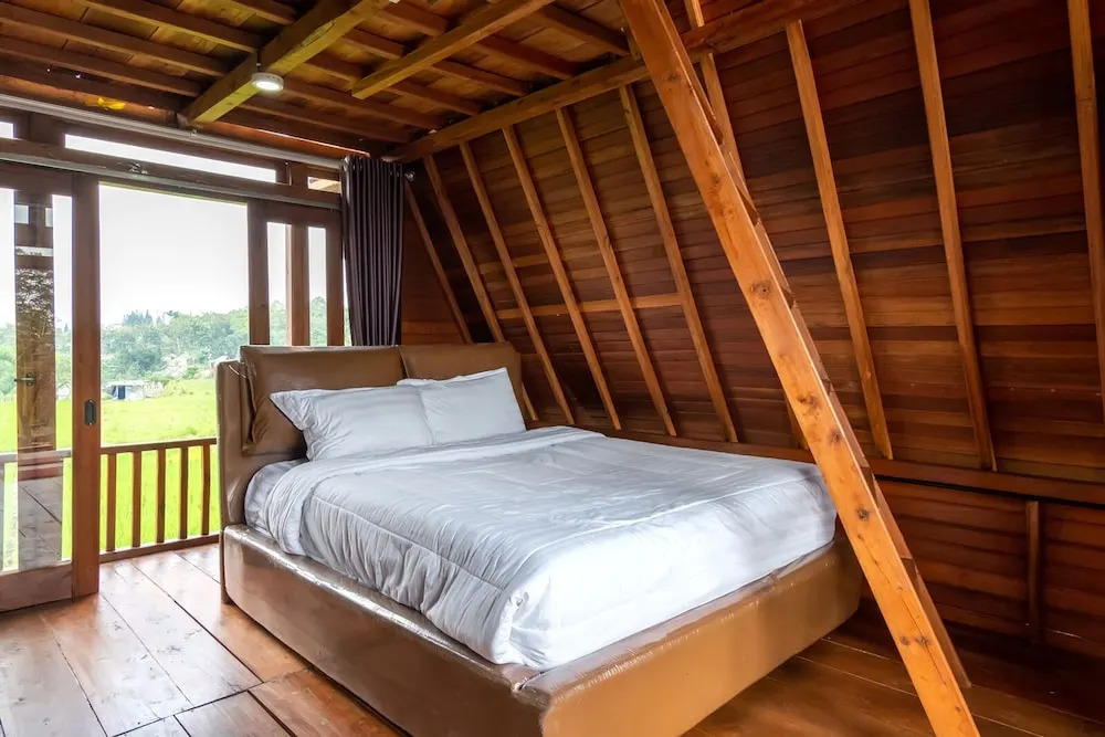 TwoSpaces Living at deRos Resort & Cafe, Bogor