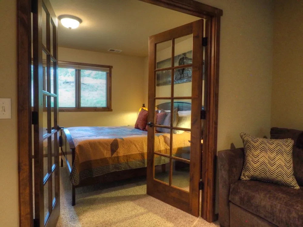 Eagle Pointe - 3 Br Townhouse