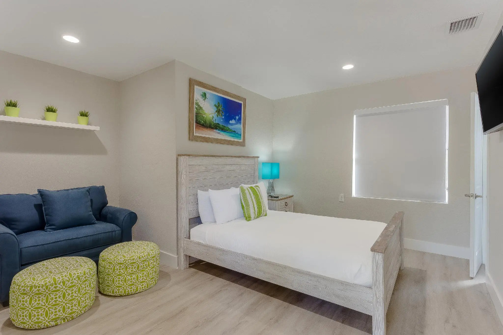 Drift Hotel