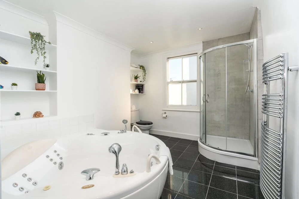 Immaculate 3BD House in Parson Green Fulham