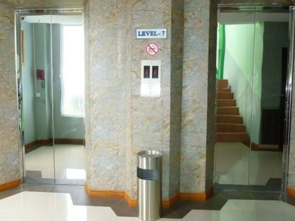 Diamond Crown Hotel