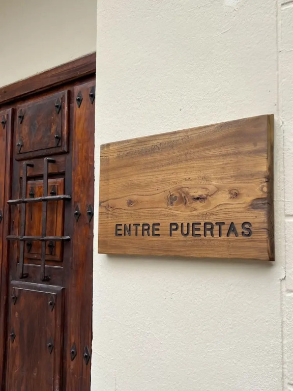 Hostal Entre Puertas