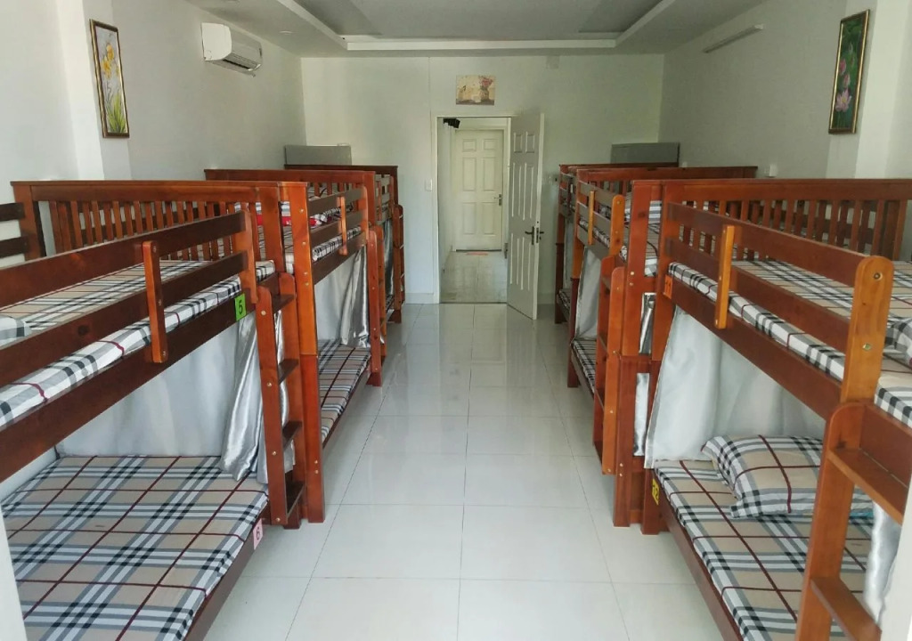 Natural House Hostel