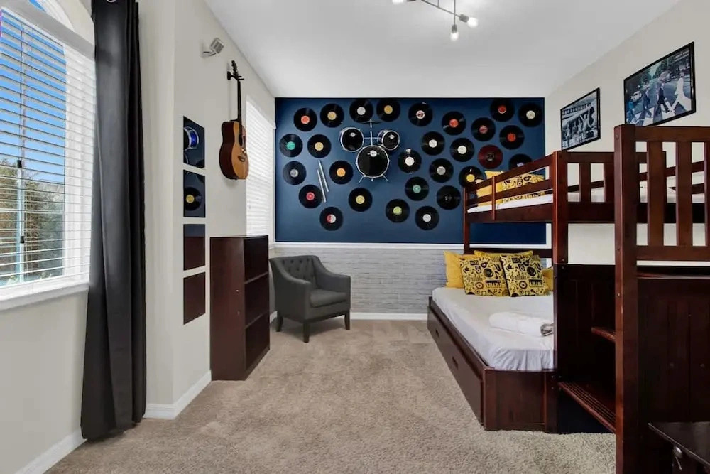 Chic 4BR With Pool Game Room Mickey Rooms