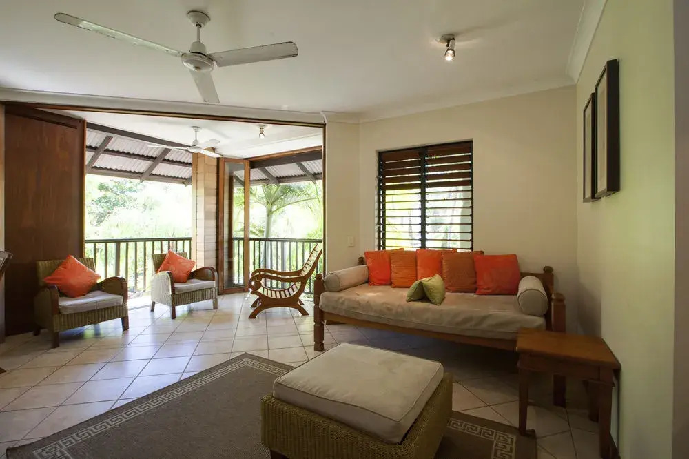 Seascape Holidays - 48 Hibiscus