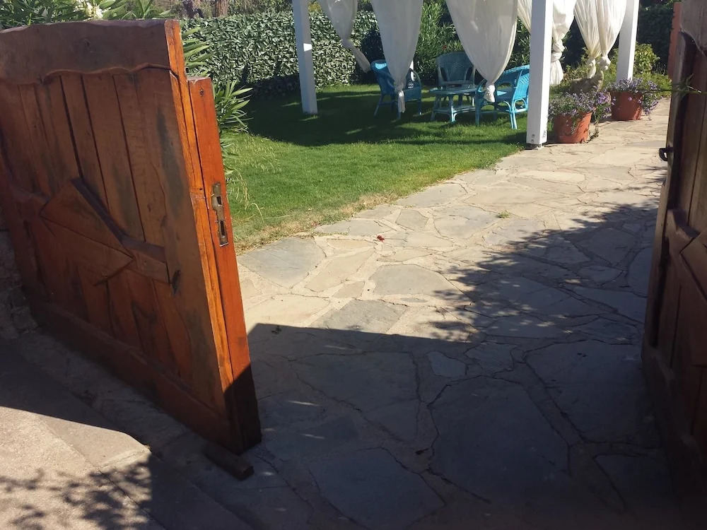 Studio in Case Peschiera-lu Fraili, With Enclosed Garden - 2 km From t