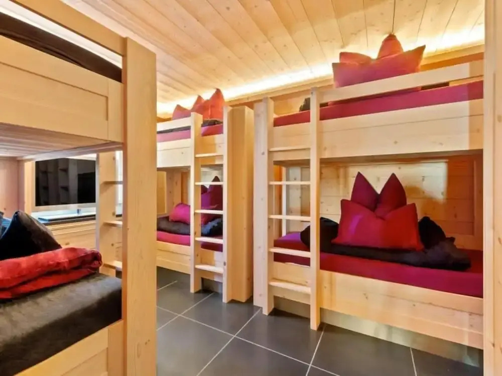 Beautiful Modern Chalet in the Gstaad Region