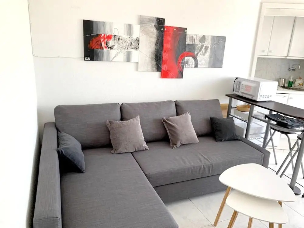 Studio in Benalmádena, With Wonderful sea View, Shared Pool and Wifi