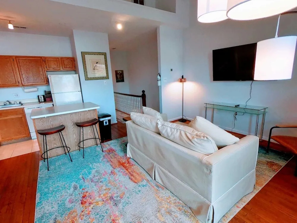 Hotspot On 17th St Nw 2br Steps To Dupont Circle 2 Bedroom Apts