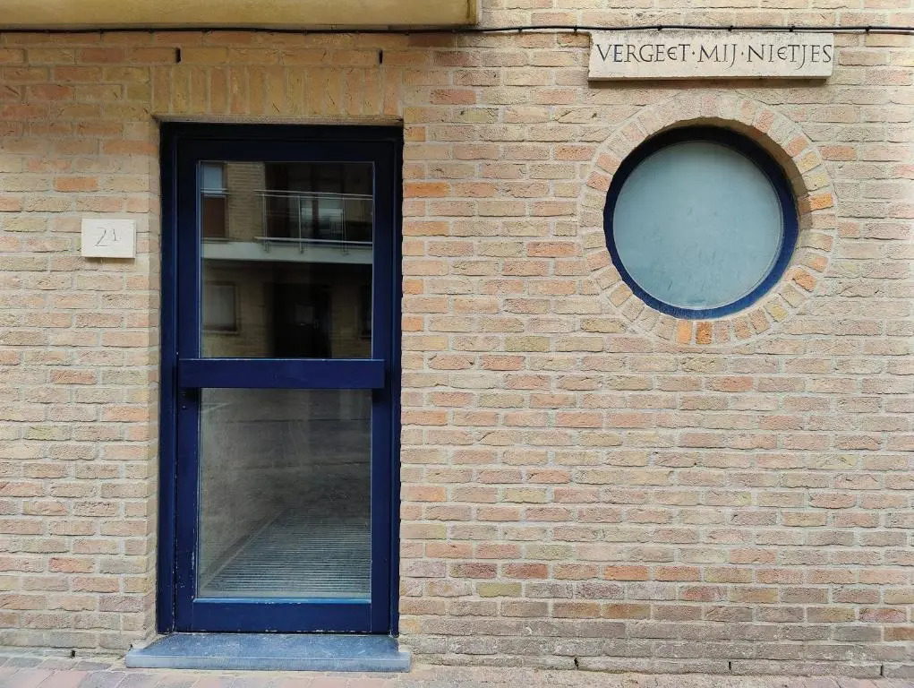 Nieuw modern appartement vlakbij strand