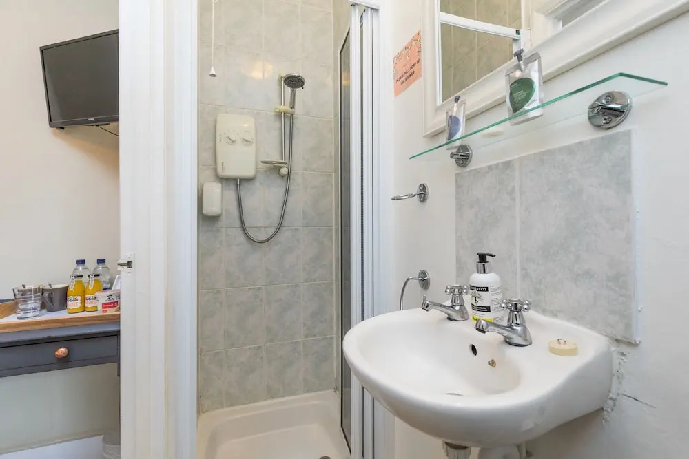 Morleys Rooms - Located in the heart of Hurstpierpoint by Huluki Sussex Stays