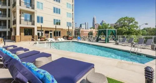 Oakwood At Presley Uptown