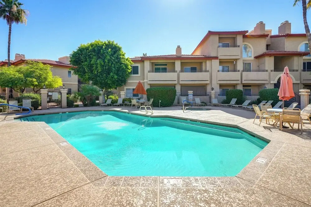 Hike & Golf! Townhouse w/ Resort Perks in PHX