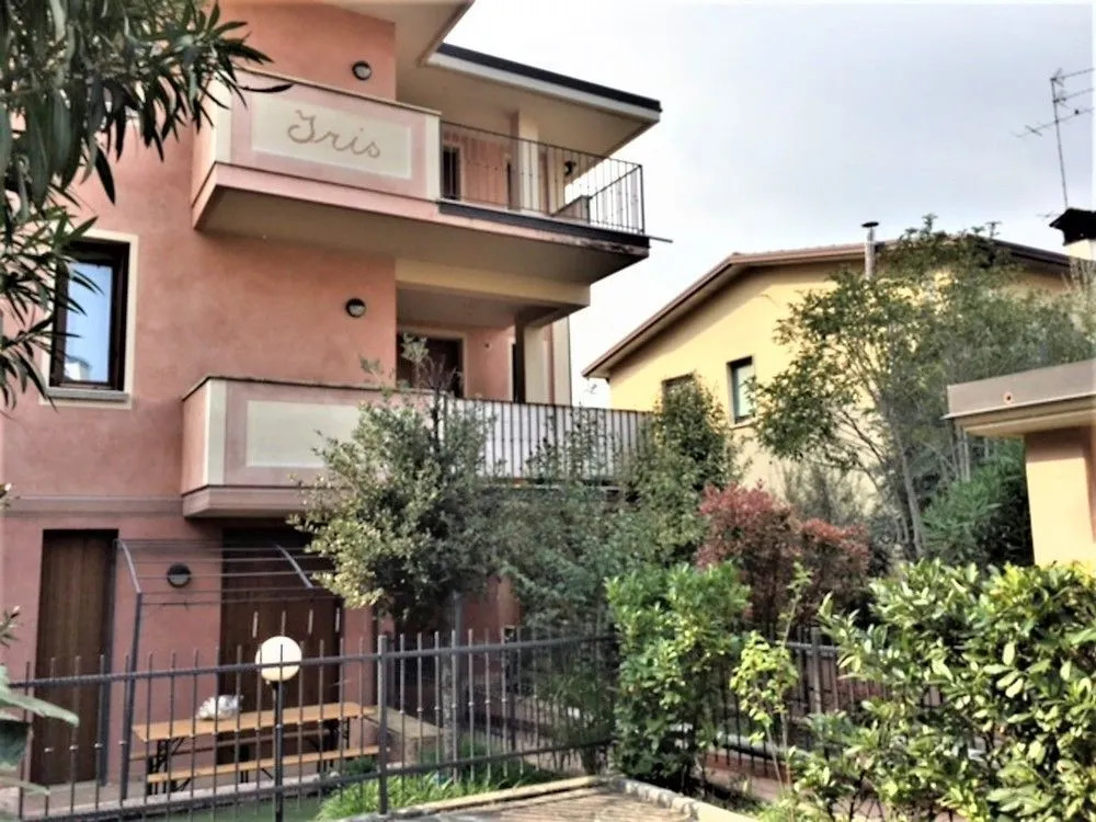 Iris Apartment