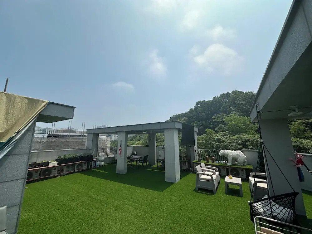 Yolo House