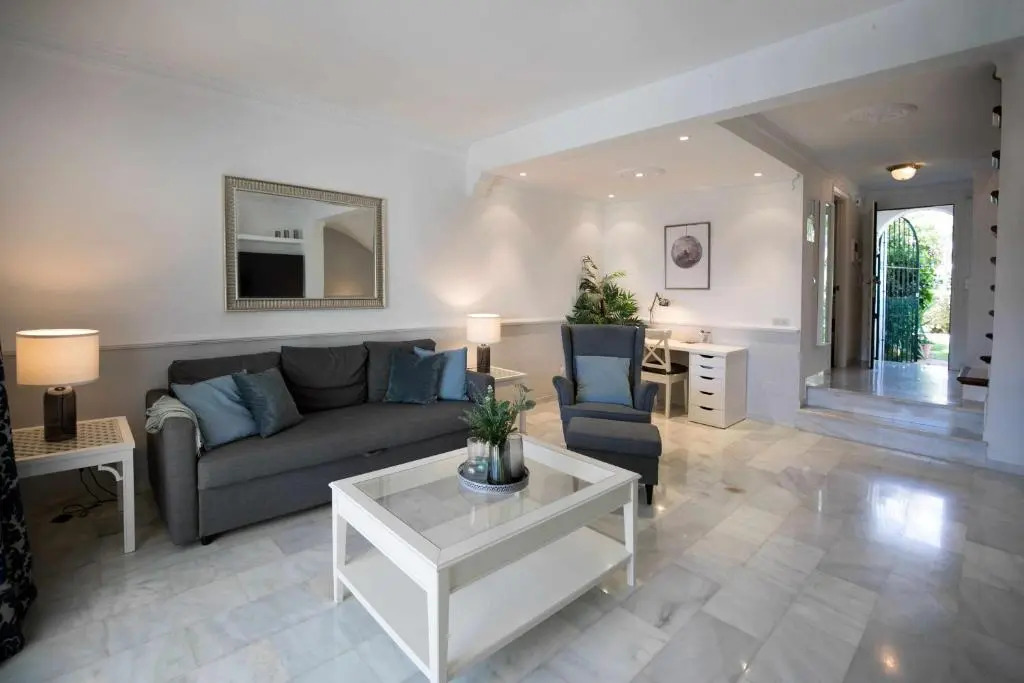 Casa Jardines del Sol J2
