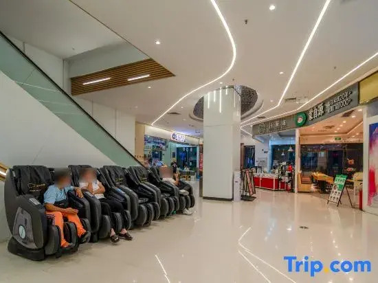 Ousika International Hotel (Dalang Lixiang Park Metro Station Branch)