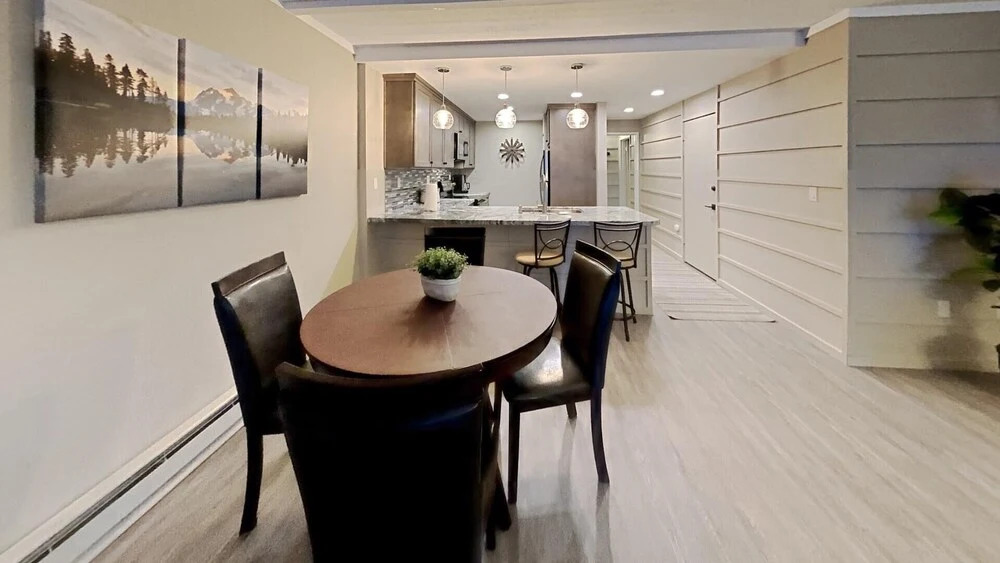 Spacious 2 BR Units at 1849 Condos with FREE Pool, Parking & Wifi