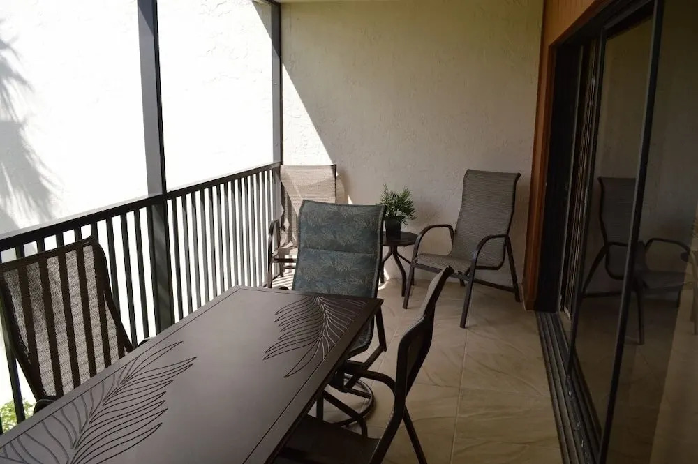 Midnight Cove Ii 724f - Great Rental With Pool View! 2 Bedroom Condo
