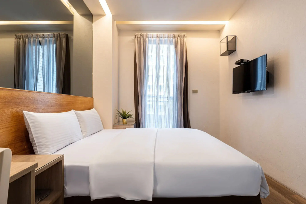 CHECK inn Express Taichung FuXing Hall 2