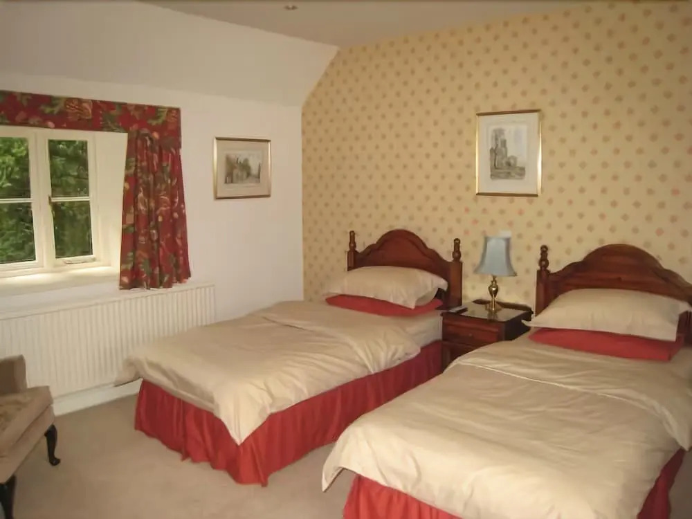 Castle Farm Guest House