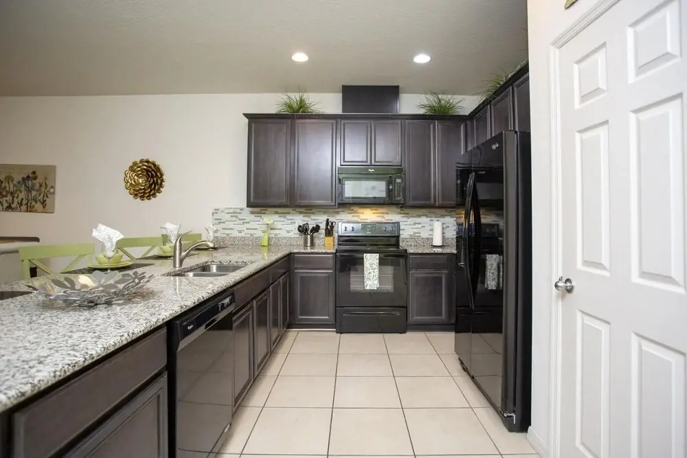 Disinfected Family Friendly 4 Bd w Gameroom Close to Disney in Orlando Area 5103