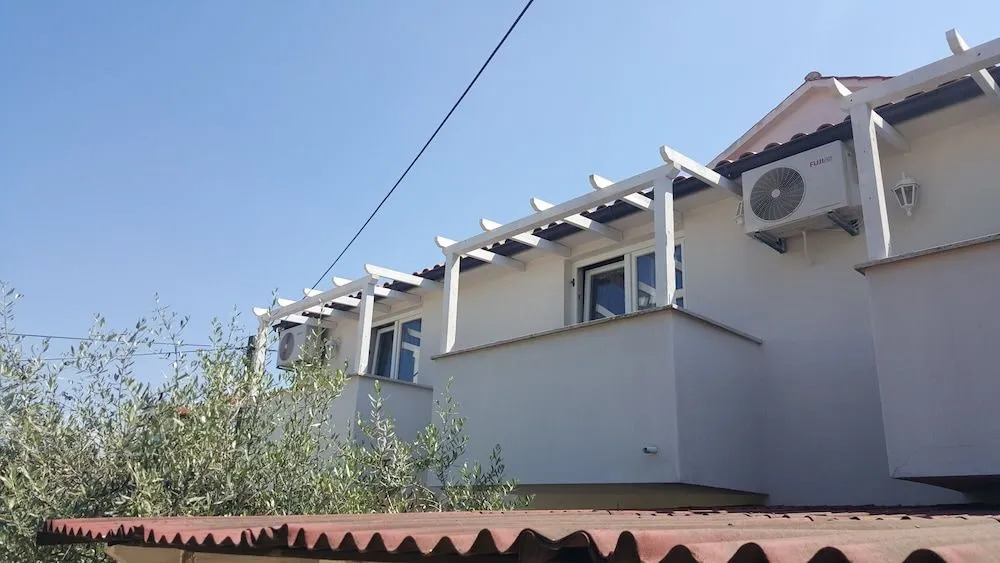 Martina Guest house-Rooms
