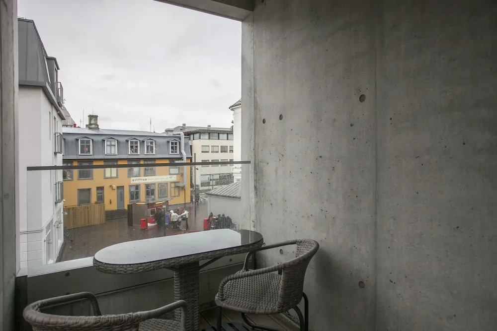 Apartment T21