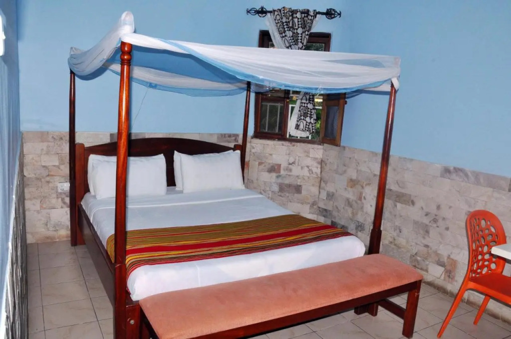 Kabalega Resort