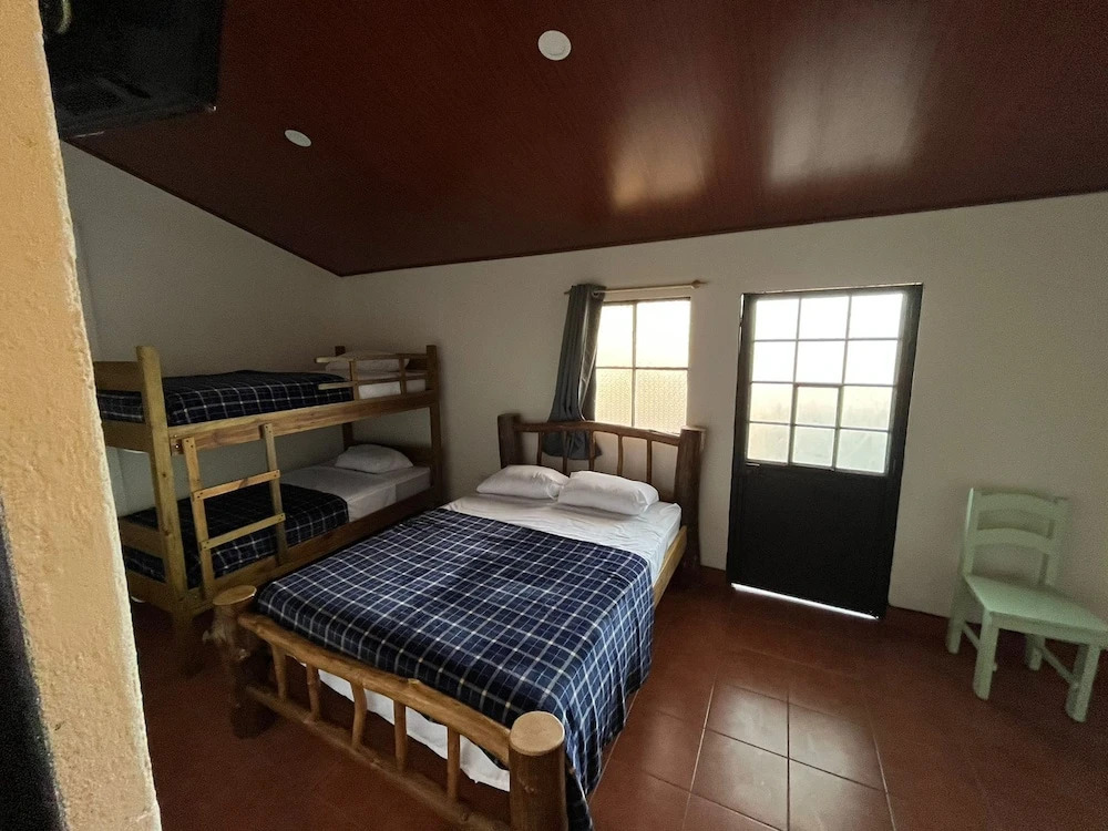Hotel 17-52